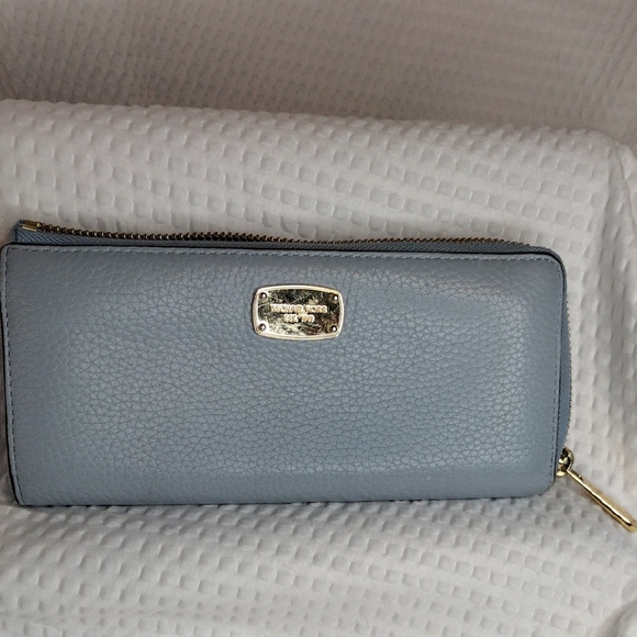 Michael Kors Handbags - Michael Kors Large Pebbled Light Blue Leather Continental Wallet